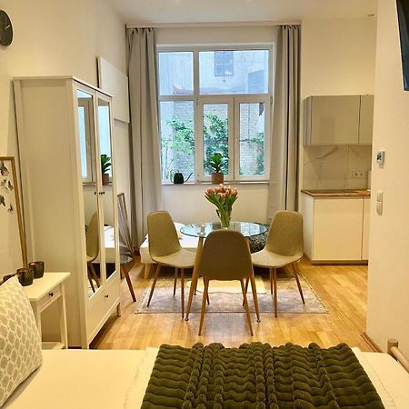 Gemuetliches Studio Apartment Wien Exterior foto